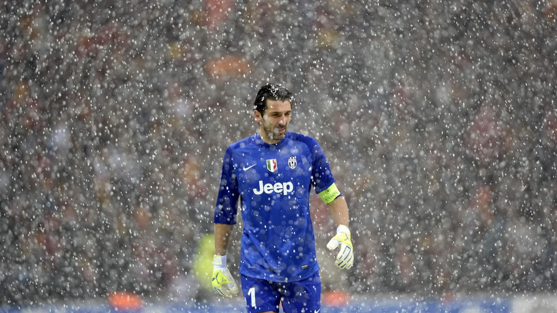 奥利·沃特金斯因伤退出英格兰国家队，沃特金斯格伦州立公园